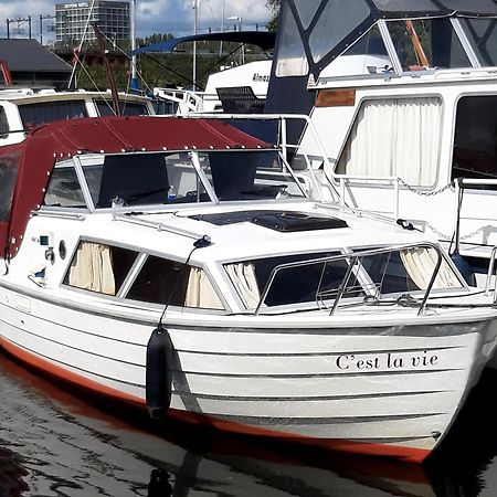 ホテル Motor Yacht Almaz アムステルダム エクステリア 写真